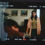 Erika Toa Russo Instagram - Ella es 'María Gloria'. El personaje que interpreto en la nueva pelí @loswanabis que se estrenará este 26 de octubre en cines del EC🍿 . Les dejo unas pics de #backstage del set 🎬 . Gracias al Director @santiago_paladines porhacerme parte de esta aventura y a todo el cast y crew! Equipazo🤟💓 . . . #TOA #actress #set #film #pelicula #estreno #loswanabis #instapic #comedianegra #vintage #