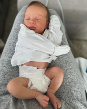 Erin Heatherton Instagram - Eila Violet 4.22.24 🌍 Wishing all the mamas a Happy Mother’s Day! (Pronounced eye-luh ☺️) 💕