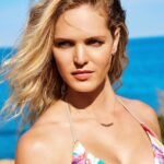 Erin Heatherton Instagram - Sending love from Costa Rica! 💋💋💋 @kikirioswim