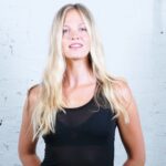 Erin Heatherton Instagram – Instructor photo shoot outtake ✌🏼💞