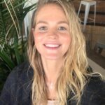 Erin Heatherton Instagram - Wishing everyone a happy Friday 🤗☀️