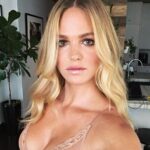 Erin Heatherton Instagram - Ready to go out and play! ✨❤️ @sashahere @manthony783 See you soon💋⚾️💪🏼@mets @northwestlegit