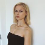 Erin Moriarty Instagram - Finding those little daily joys feels more important now than ever and donning @mejuri jewelry gives me just that. The perfect balance between timeless and contemporary. #MejuriPartner 📷: @toni.starr