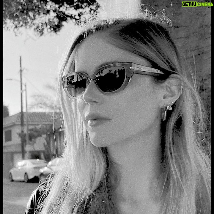 Erin Moriarty Instagram - the kinda smiling, laughing, and frolicking that only @ragandbone eyewear (and @jack_quaid behind the camera) can induce. #rbshade @ragandbone
