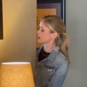Erin Moriarty Instagram - It’s called “fatigued psychosis” and @jack_quaid caught me in the thick of it whilst filming the final two episodes so pls enjoy. (Singing to/caressing inanimate objects to ward off exhaustion is a hack. Don’t knock it till you try it). @theboystv