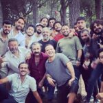 Erkan Kolçak Köstendil Instagram - Çok uzun şeyler yazmak geliyor içimden ama kısaca “iyi ki” diyeyim ❤️ #tamirhane bitti ama biz daha yeni başlıyoruz 😎 nctisler @bulentsakrak_ @riza_kocaoglu @aliseckineralici @gokankirac @mervedizdar @yarenalaca @hepileriengin @erkancanburtvin @oskayland @aysebarim @cenkaltun @gokhan_ozgul @ugur_yildiran @bilenbili @banu__celik @cagdassercan ve ismini tek tek yazamadığım muhteşem ekip sonsuz teşekkürler 🙏