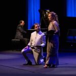 Erkan Kolçak Köstendil Instagram - Enoch Arden ❤️ @iamdamlasonmez @orcuncell @sandartramazan @allaturcamusic @crrkonsersalonu Kostüm : @yasemineke & @haticegokceofficial 🙏🙏