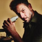 Erkan Kolçak Köstendil Instagram – Part 2 @lofficielturkiye #yaratılan
Ekip Kredisi
Konuk Genel Yayın Yönetmeni: @caganirmak1
Yayın Koordinatörü: @meltemaydin_ofc
Yayın Direktörü, Moda Direktörü ve Röportaj: @inankirdemir
Fotoğraf: @turanertekin
Saç: @ibrahimzengin
Makyaj: @yagizyoldas
Fotoğraf Asistanı: @denizpolattimur
Moda Asistanları: @ecealtun_, @ceydayalcinkayaa
Prop styling: @selincelikkiz, @sudesen
Ajans: @golin.istanbul
Video
Video Direktörü: @burhan.cem.dursun
Video Editörü: @emirefir
Video Asistanı:@emirhnsn