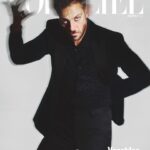 Erkan Kolçak Köstendil Instagram – #yaratılan 👊 @lofficielturkiye
@netflixturkiye @caganirmak1 @taner_olmez @sifanurgull
Ekip Kredisi
Konuk Genel Yayın Yönetmeni: @caganirmak1
Yayın Koordinatörü: @meltemaydin_ofc
Yayın Direktörü, Moda Direktörü ve Röportaj: @inankirdemir
Fotoğraf: @turanertekin
Saç: @ibrahimzengin
Makyaj: @yagizyoldas
Fotoğraf Asistanı: @denizpolattimur
Moda Asistanları: @ecealtun_, @ceydayalcinkayaa
Prop styling: @selincelikkiz, @sudesen
Ajans: @golin.istanbul
Video
Video Direktörü: @burhan.cem.dursun
Video Editörü: @emirefir
Video Asistanı:@emirhnsn