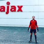 Erkan Kolçak Köstendil Instagram – Het is een eer om hier te zijn @afcajax Bedankt, geweldige Aanvoerder @attilayildirim9