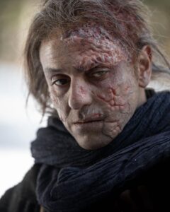 Erkan Kolçak Köstendil Instagram - #creature @netflixturkiye @o3medya -Adım İhsan dı benim , şimdi kimim bilmem… @caganirmak1 @gilabenezra