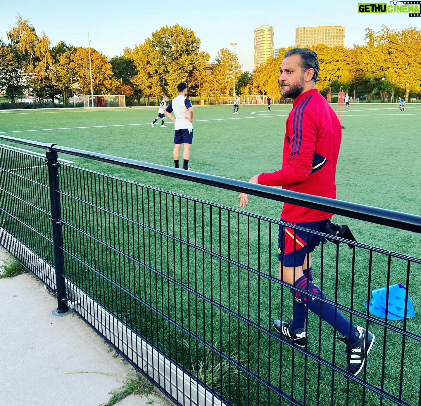 Erkan Kolçak Köstendil Instagram - Het is een eer om hier te zijn @afcajax Bedankt, geweldige Aanvoerder @attilayildirim9