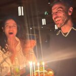 Erkan Kolçak Köstendil Instagram – Işıltılı hayatı bilmem lakin güzel ruhlarla birbirimizi seçtik.İyi ki varsınız.❤️🙏🧿