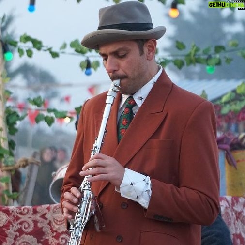 Erkan Kolçak Köstendil Instagram - Necati 🎺❤️ #bandırmafüzekulübü Yarın sinemalarda… @dijitalsanatlar @cgvmarsdagitim 🎥