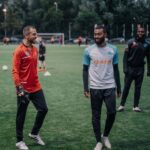 Erkan Kolçak Köstendil Instagram - Mijn nieuwe team, nieuwe huis, nieuwe familie “AMSTERDAM JONGEREN VERENIGING” @vvagb020 Voorzitter Orhan Aslan ,Nevin Pala ,Hoofdtrainer İmdat Ilguy en Manager Onur Çelik @onurrrr.c Bedankt voor deze transfer ❌⚽️❌ Photo by @gerrygalago —————————————— Yeni takım , yeni ev , yeni aile Amsterdam Gençlerbirliği Transfer için Başkan Orhan Aslan’a , Nevin Pala’ya , Hocamız İmdat Ilguy’a ve menajer Onur Çelik’e teşekkürler.
