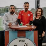 Erkan Kolçak Köstendil Instagram - Mijn nieuwe team, nieuwe huis, nieuwe familie “AMSTERDAM JONGEREN VERENIGING” @vvagb020 Voorzitter Orhan Aslan ,Nevin Pala ,Hoofdtrainer İmdat Ilguy en Manager Onur Çelik @onurrrr.c Bedankt voor deze transfer ❌⚽️❌ Photo by @gerrygalago —————————————— Yeni takım , yeni ev , yeni aile Amsterdam Gençlerbirliği Transfer için Başkan Orhan Aslan’a , Nevin Pala’ya , Hocamız İmdat Ilguy’a ve menajer Onur Çelik’e teşekkürler.