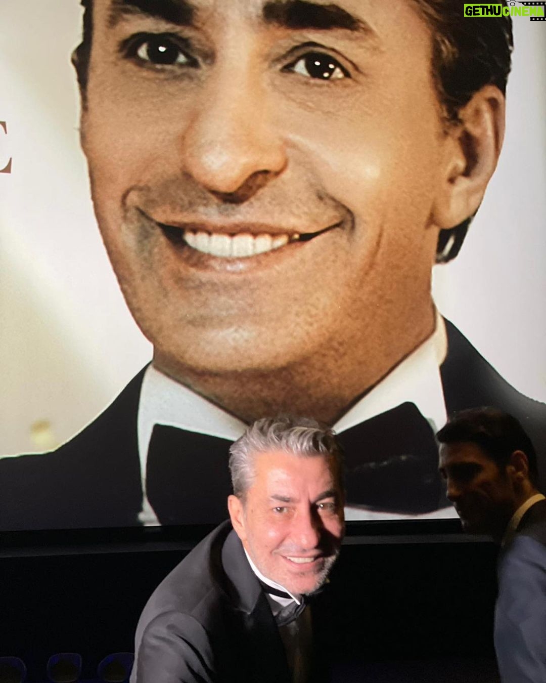 Erkan Petekkaya Instagram - #HerşeyeRağmen galasında #Dubai de herşey çok güzeldi.