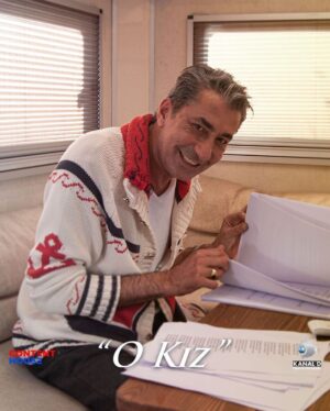 Erkan Petekkaya Instagram - İyi haftasonları herkese 💫✨

#KanalD @kanald @okizdizi