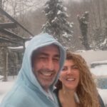 Erkan Petekkaya Instagram - karlı günlerde evimiz ❄️☃️ @oktay.karaca.aaa @ayseguldursunkaraca