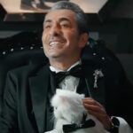 Erkan Petekkaya Instagram - Yüzünüzü gülümsetmeye geliyorum! 😊 Komedi üzerine müthiş bir başyapıt olan “Filme Gel” pek yakında vizyonda! 🎬 @filmegeloffical Filme özel harika soundtrack için de @feridehilalakin ‘ı kutluyorum. 🎤 süper şarkı