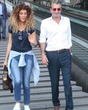 Erkan Petekkaya Instagram - Mutluluklar dilerim hepimize .Sevgiler selamlar .