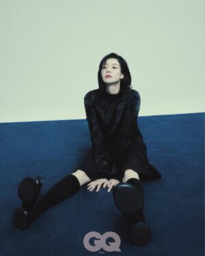 Esom Instagram - Blue
