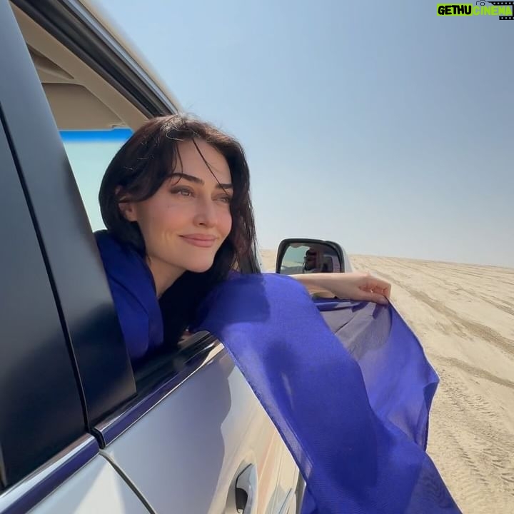 Esra Bilgiç Instagram - @esquireturkiye #OnlyQ #Qatar ♥️