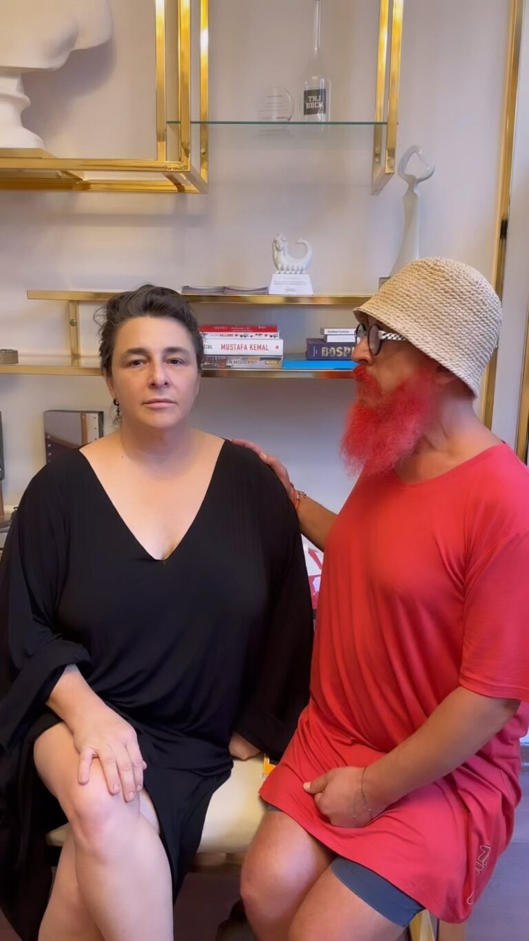 Esra Dermancıoğlu Instagram - @tanjubabacan bana bedavaya estetik yaptı... Canım dostum çok güzel oldu...