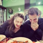 Esra Dermancıoğlu Instagram – Mutluluk @arassenol @umtarmgn 🍝🍝🍝