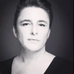 Esra Dermancıoğlu Instagram – Kimse bana karnıbahar hamuru ile yapılan Pizza’nın lezzetli olduğunu söylemesin! Bozuşuruz.