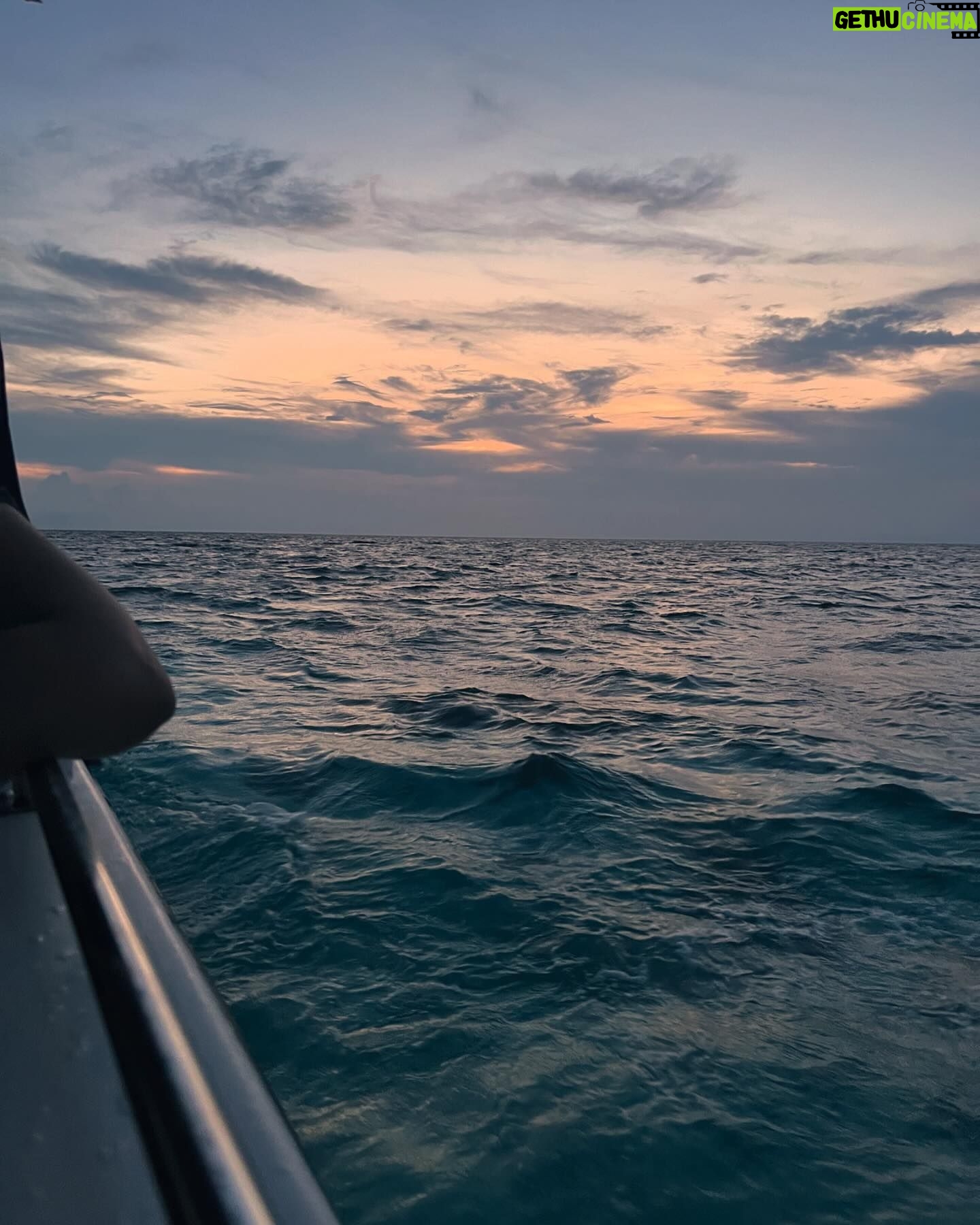 Esther Anil Instagram - We’ve just completed the first half of our trip to Maldives at @tajcoralreef , and I’m grateful to @makeplansholidays for making it happen.✈️ Speaking of Taj Coral Reef Resort & Spa, the standout aspect was the warmth of the staff. On our first day, they arranged a sandbank picnic, which was truly magical. We got to see a beauuuutiful 🌅 sunset. We tried various cuisines, and the food experience was excellent. Snorkeling 🤿 was a first-time experience for us, and thanks to their in-house dive center, the instructor ensured we had a great time, showing us the vibrant coral life right outside the resort. Will definitely do it again!!! 🐠❤️ They also organized a soothing and relaxing spa experience. To cap off the day, they set up a chill candlelit dinner for us right on the beach. Overall, I couldn’t have asked for anything better. The curation of this trip by Taj Coral Reef Resort and Spa deserves much love and appreciation. And a big thank you to @tanyathadikaran 💕💕💕 for seamlessly coordinating everything for me.