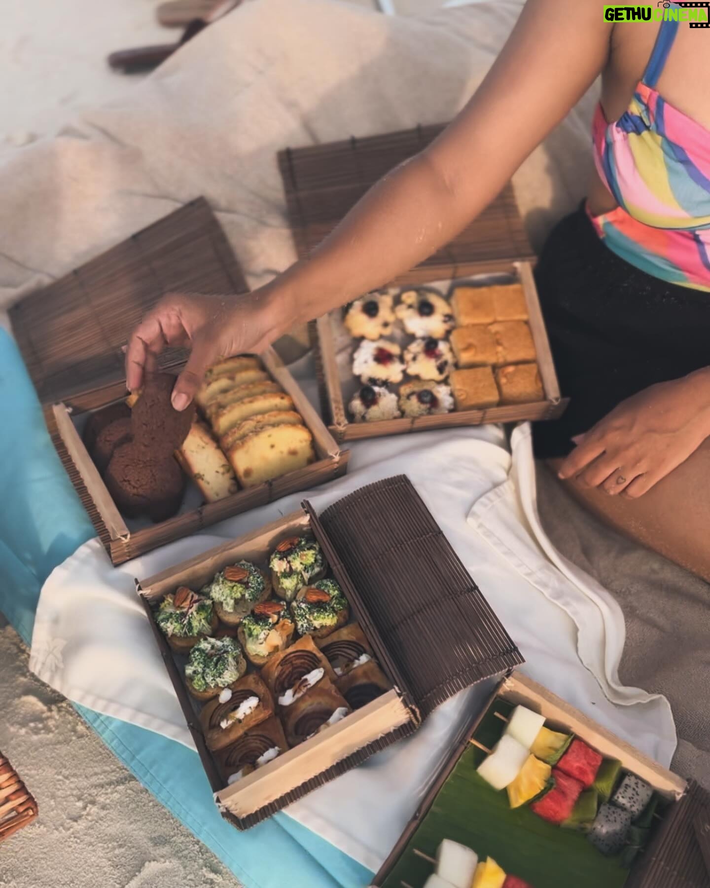 Esther Anil Instagram - We’ve just completed the first half of our trip to Maldives at @tajcoralreef , and I’m grateful to @makeplansholidays for making it happen.✈️ Speaking of Taj Coral Reef Resort & Spa, the standout aspect was the warmth of the staff. On our first day, they arranged a sandbank picnic, which was truly magical. We got to see a beauuuutiful 🌅 sunset. We tried various cuisines, and the food experience was excellent. Snorkeling 🤿 was a first-time experience for us, and thanks to their in-house dive center, the instructor ensured we had a great time, showing us the vibrant coral life right outside the resort. Will definitely do it again!!! 🐠❤️ They also organized a soothing and relaxing spa experience. To cap off the day, they set up a chill candlelit dinner for us right on the beach. Overall, I couldn’t have asked for anything better. The curation of this trip by Taj Coral Reef Resort and Spa deserves much love and appreciation. And a big thank you to @tanyathadikaran 💕💕💕 for seamlessly coordinating everything for me.