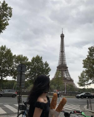 Yu Shuxin Instagram - Happy 7th anniversary 🥂