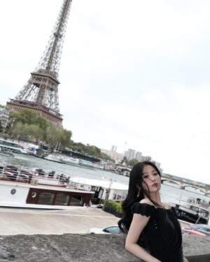 Yu Shuxin Instagram - Happy 7th anniversary 🥂