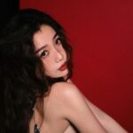 Esther Yu Instagram –