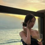 Esther Yu Instagram –