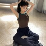 Esther Yu Instagram –