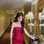 Esther Yu Instagram –