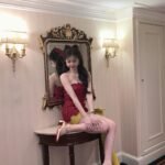 Esther Yu Instagram –