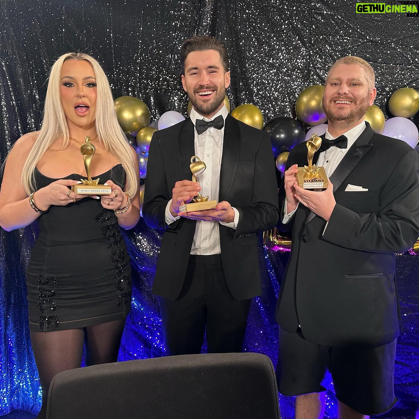 Ethan Klein Instagram - A truly magic evening at the steamy awards, congratulations to all the winners and a special thank you to our wonderful cohosts @tanamongeau & @jeff
