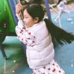 Eugene Instagram – 신나게 뛰어놀아라 얘들아~~~!
놀이터 사랑~❤️🧡💛💚💙💜