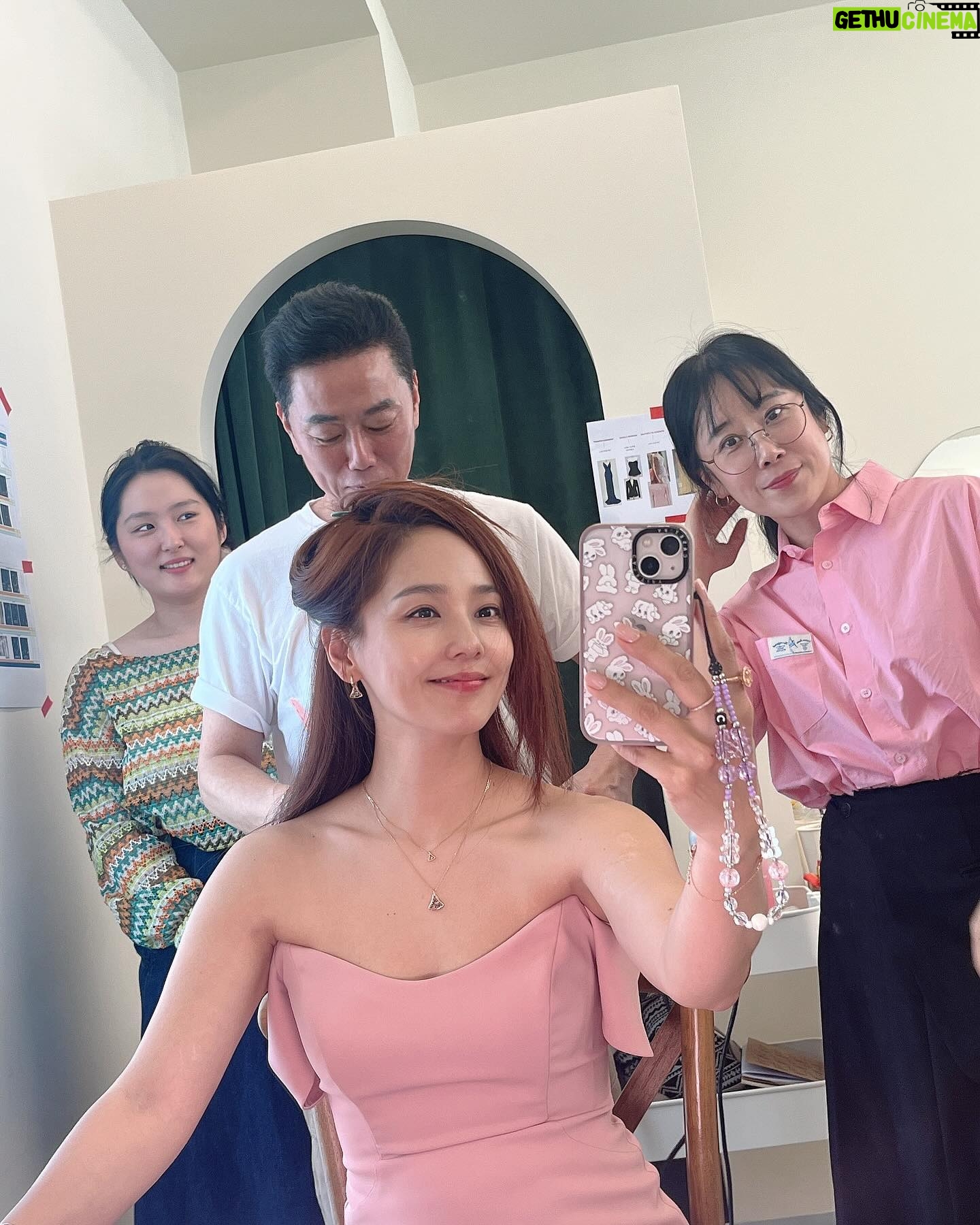 Eugene Instagram - 완성컷들 그리고 비한인드씬~ 요즘 사진을 잘 안찍어서...업뎃을 못하네요~~~! 조만간...업뎃...꼭...!🥹😆😅☺️