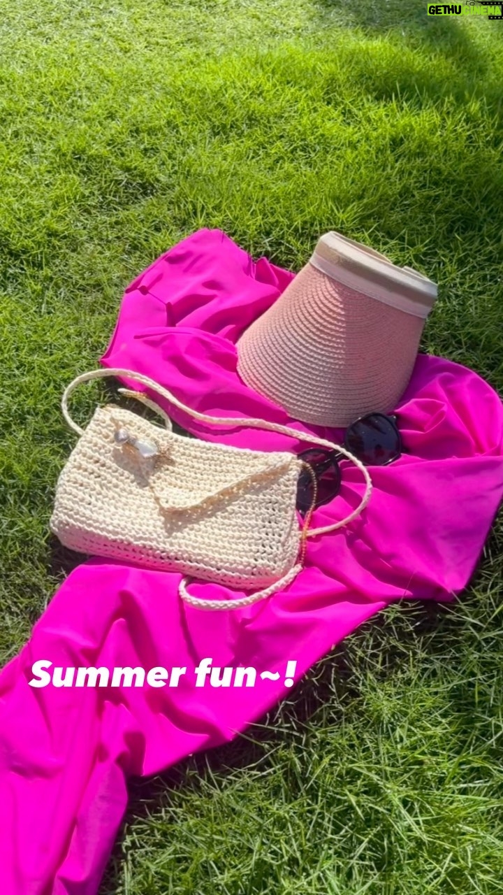 Eugene - 81.6K Likes - #NhaTrang #SelectumNoa #SelectumNoaCamRanh
여름엔 수영이지~! All day swimming~!