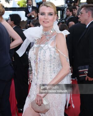 Eugenia Kuzmina Instagram - #marcellomio movie @festivaldecannes 🎞️🦋💜 make up @fredmecene @fredmecenebeauty hair @jordan___way dress @fervanspall ( your story about your husband and a dress truly touched me so homage to your talent ) jewelry @baroqco_official , best team @anne.pourbaix @jamilaouzahir 💜