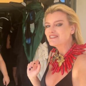 Eugenia Kuzmina Instagram - Behind the scenes @baroqco_official make up hair @misssabrinadubois @festivaldecannes