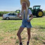 Eugenia Kuzmina Instagram – @theabingdonco proud to be a spokesperson for #racecarwatch …. 💅💜🦋 … what racing teaches me is to be in the moment at every second “ If everything seems under control, you’re not going fast enough “ …  #controversial  @optimabatteries @roycer924 🏎️ …. #blondemodels ( hair extensions )