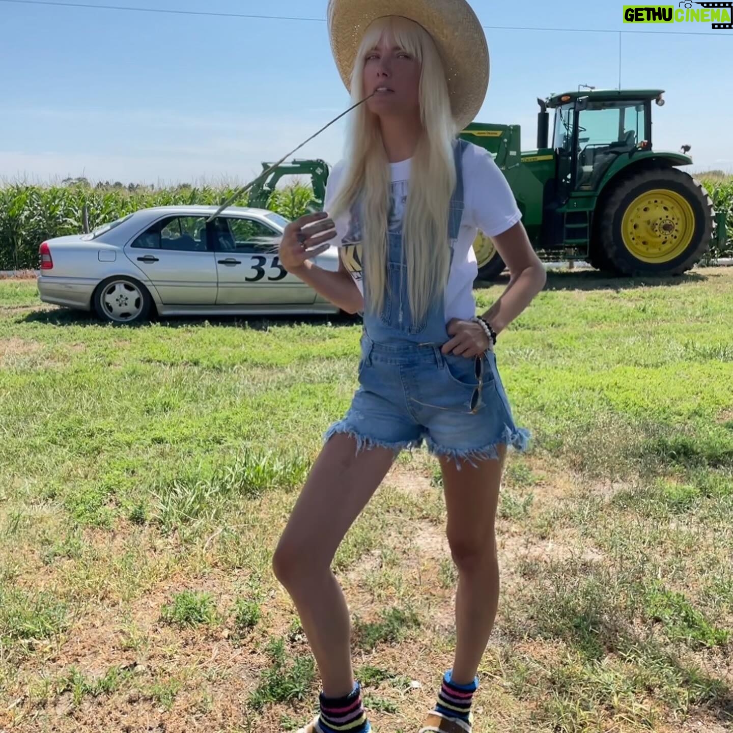 Eugenia Kuzmina Instagram - @theabingdonco proud to be a spokesperson for #racecarwatch β¦. π
ππ¦ β¦ what racing teaches me is to be in the moment at every second β If everything seems under control, youβre not going fast enough β β¦ #controversial @optimabatteries @roycer924 ποΈ β¦. #blondemodels ( hair extensions )