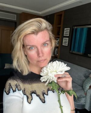 Eugenia Kuzmina Instagram - #sunday  #happiestgirlintheworld ☀️ greatful for my dad and my husband #freudwouldlaugh ❤️ #london exited for some upcoming films and @royalacademyofdramaticart 🎬🎸💫 some flowers are meant to grow even in the darkest places 🌸 dress @alexandermcqueen shoes @louboutinworld