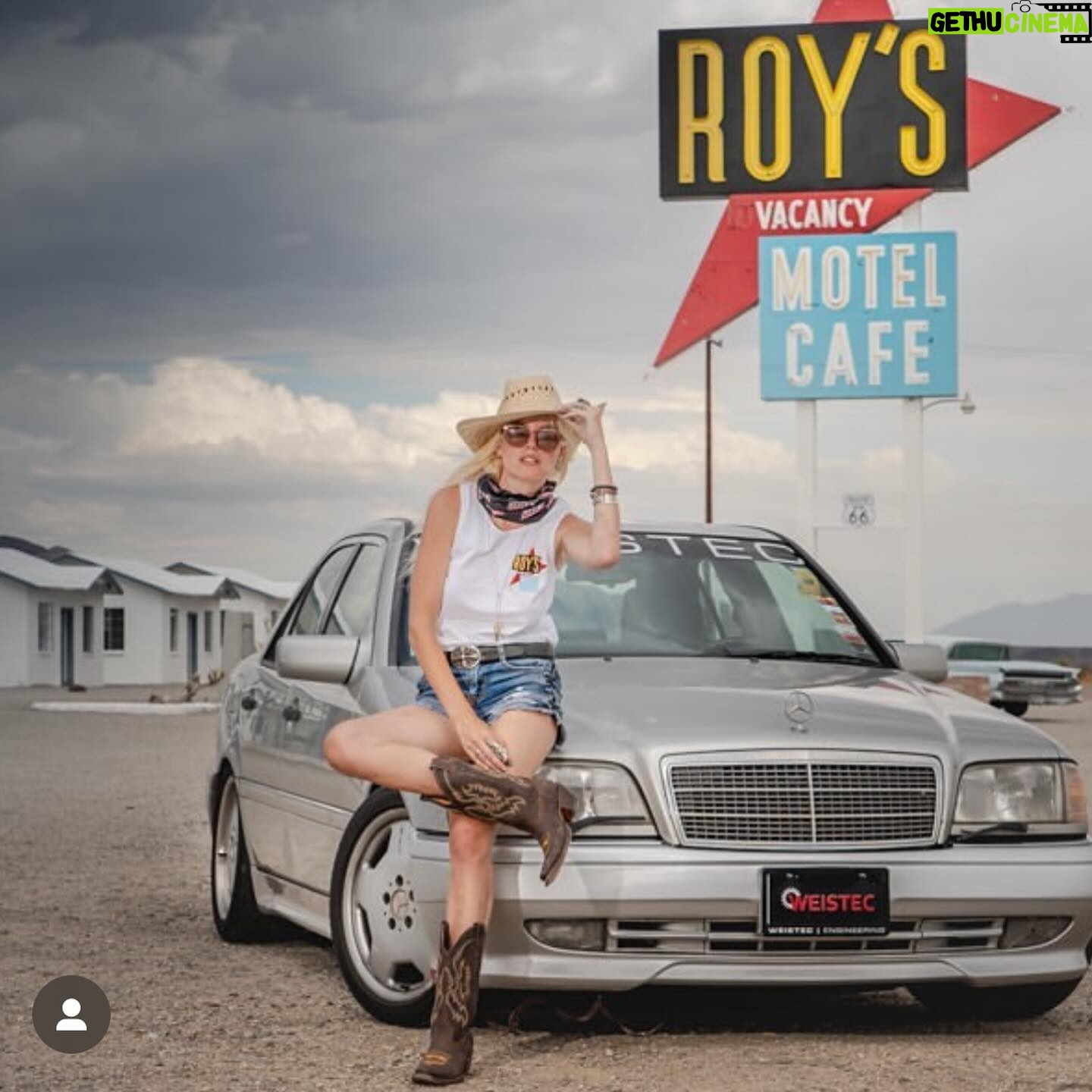 Eugenia Kuzmina Instagram - @roycer924 @autofocusedbyroycer924 @mercedesbenz @optimabatteries #racinglife ๐ฅ๐ฆ โฆ If everything seems under control , youโre not going fast enough ๐๏ธ๐๐ฆ โฆ absolutely fell in love with racing โฆ. ๐ถ๐ฎ๐ โฆ. Sometimes people laugh at this statement in social situations because blonde models are not expected to be bright โฆ but damn we did some good once with @autofocusedbyroycer924 @mercedesbenz @optimabatteries ๐ฅ#roysmotelandcafe @visitamboy . Thank you @msnicoleroysamboy for such an amazing hospitality #loveislove #route66 this shoot on the way inspired by #thelmaandlouiseadventures