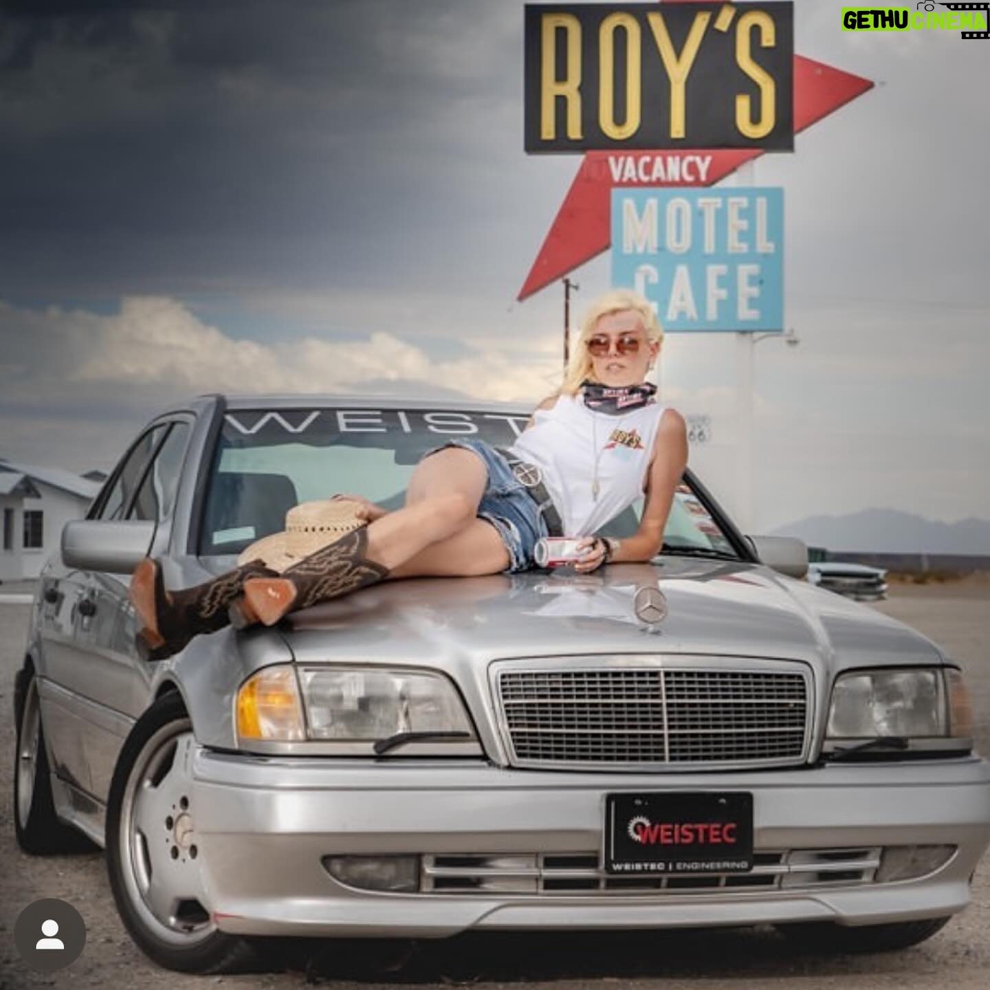Eugenia Kuzmina Instagram - @roycer924 @autofocusedbyroycer924 @mercedesbenz @optimabatteries #racinglife ๐ฅ๐ฆ โฆ If everything seems under control , youโre not going fast enough ๐๏ธ๐๐ฆ โฆ absolutely fell in love with racing โฆ. ๐ถ๐ฎ๐ โฆ. Sometimes people laugh at this statement in social situations because blonde models are not expected to be bright โฆ but damn we did some good once with @autofocusedbyroycer924 @mercedesbenz @optimabatteries ๐ฅ#roysmotelandcafe @visitamboy . Thank you @msnicoleroysamboy for such an amazing hospitality #loveislove #route66 this shoot on the way inspired by #thelmaandlouiseadventures